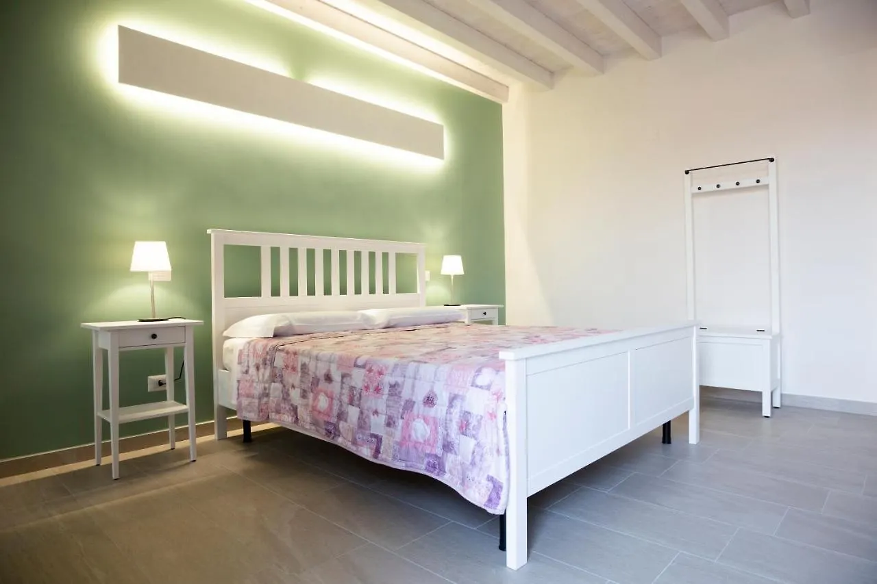 La Corte Di Emma E Ale Hotel Volta Mantovana Guest house